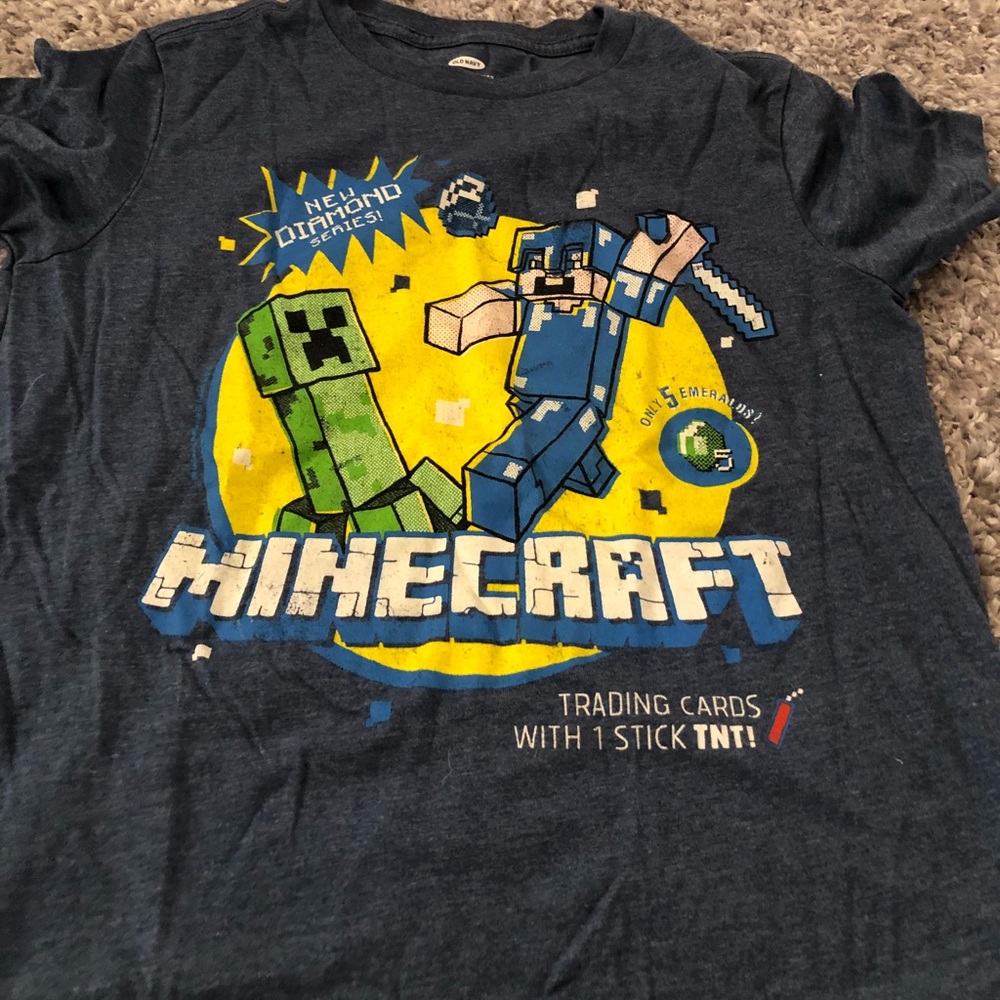 Boys used graphic T. Minecraft